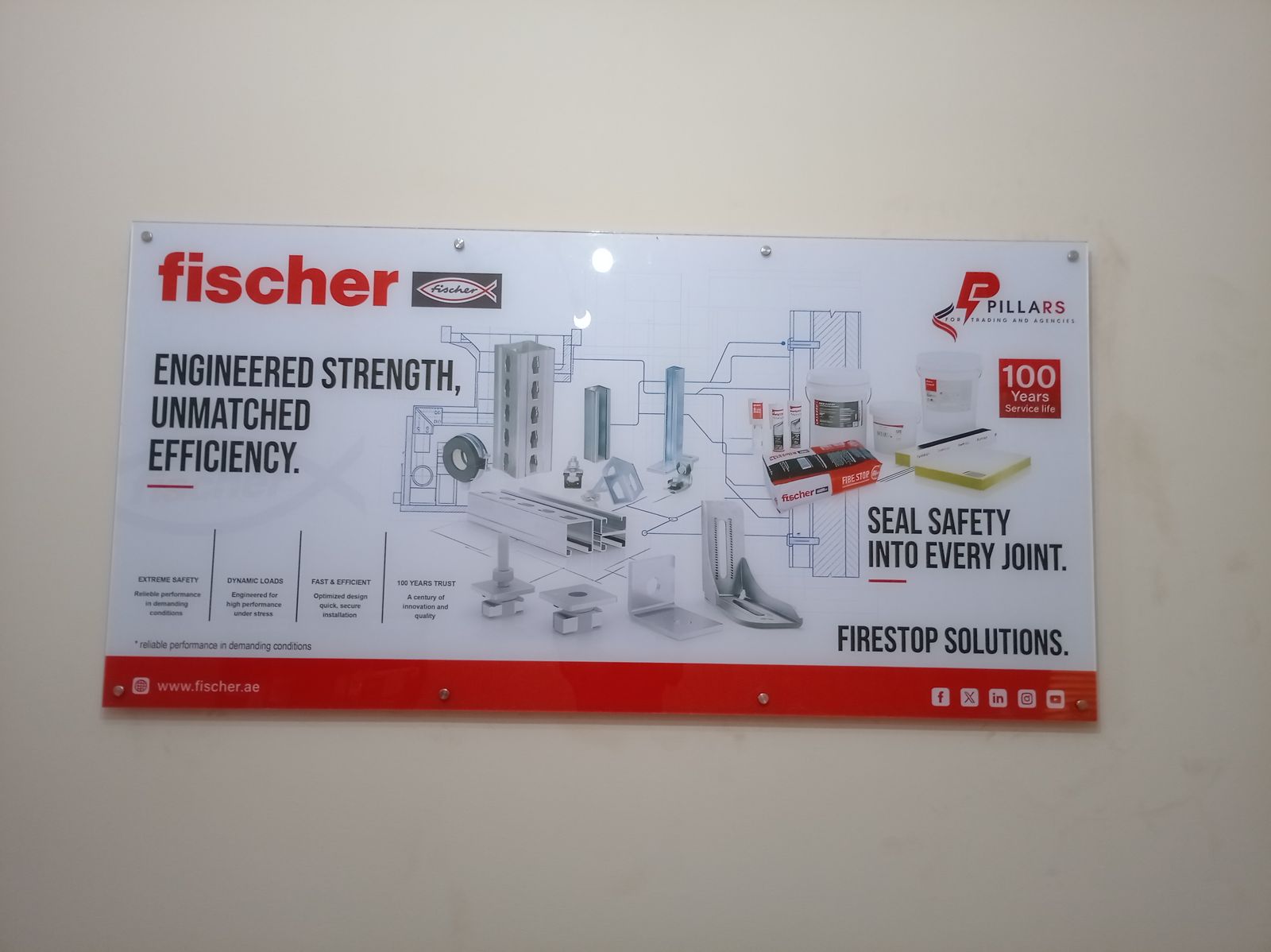 لوحة أكريليك كبيرة مطبوعة - Engineered Strength Unmatched Efficiency