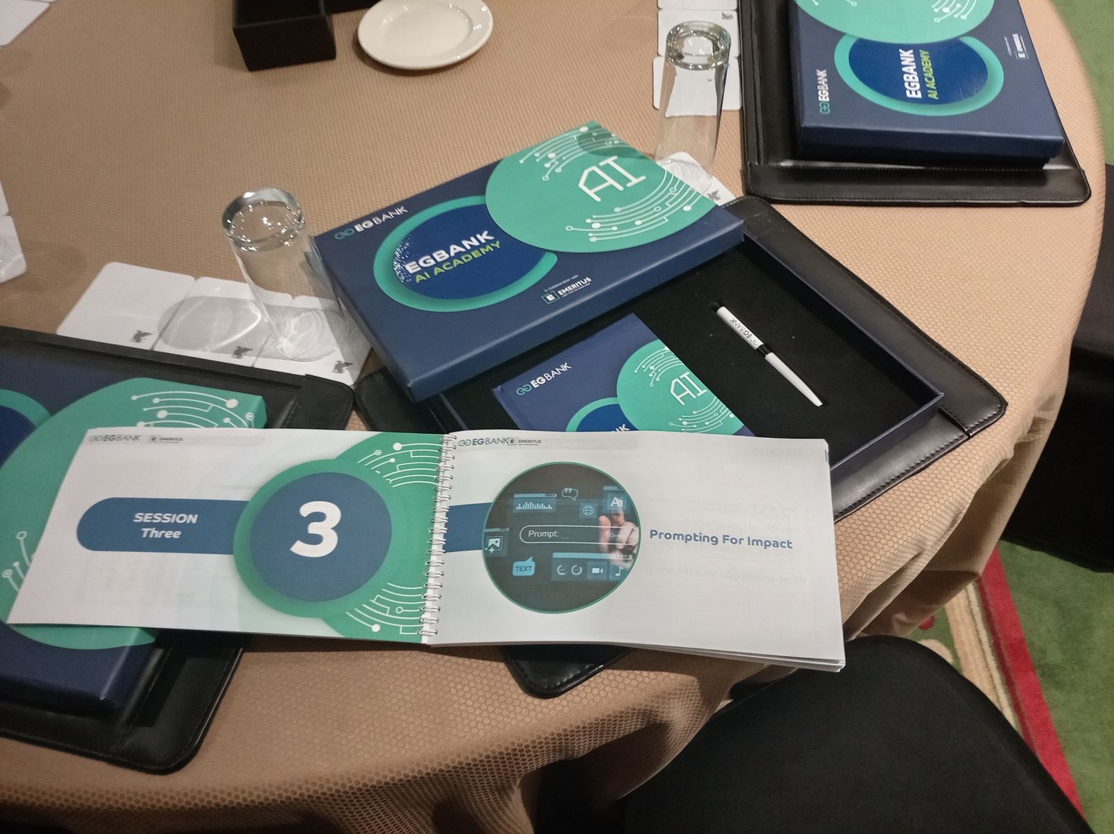 حقيبة تدريبية ودفتر جلسة Session Three لفعالية EGBank AI Academy